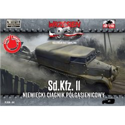 Sd.Kfz.11 - German Half-Track Tractor - 1/72 Plastic model kit