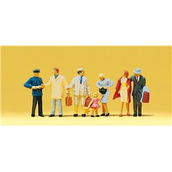 Passengers At The Platform Gate (7) Exclusive Figure Set