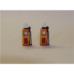 OO Gauge 1950's Petrol Pumps